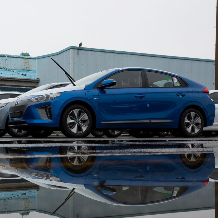 Hyundai Suffers 10th Straight Profit Drop | Cars in Pakistan