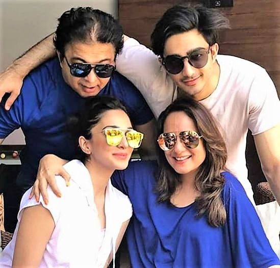 Kiara Advani and her family photo with a funny way