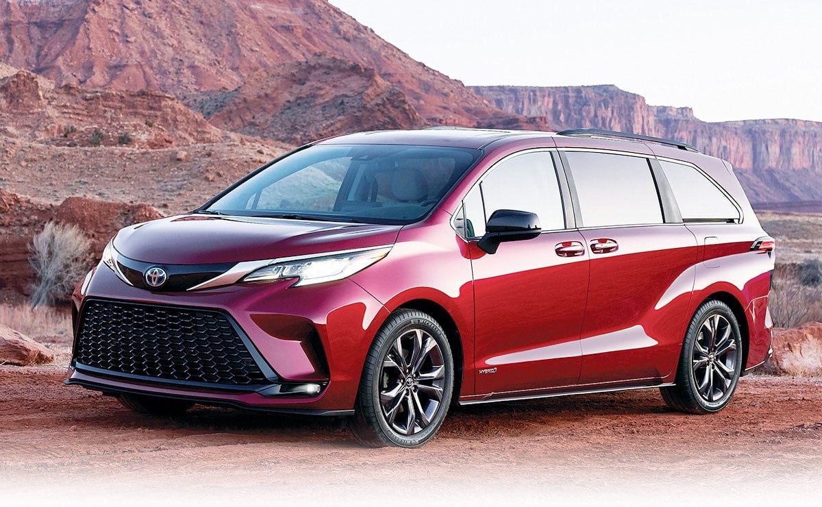 Minivan competition intensifies as segment keeps shrinking | Cars in Pakistan
