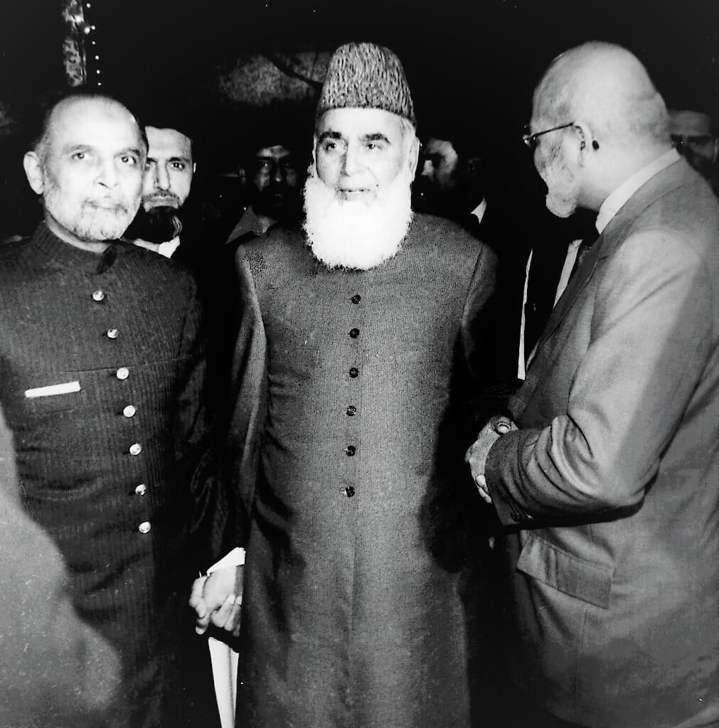 President Muhammad Rafiq Tarar with Husein Dawood