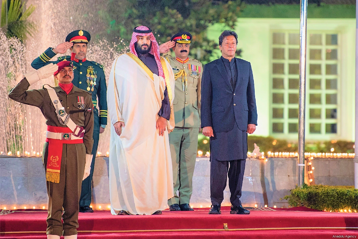 Saudi Arabia ends loan and oil supply to Pakistan over its criticism of OIC on Kashmir 